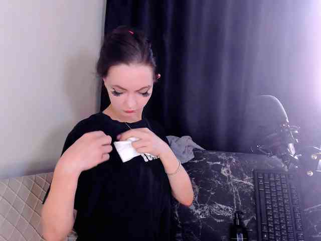 AsyaSweeet webcam