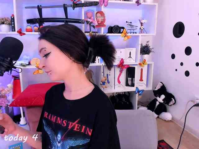 AsyaSweeet webcam