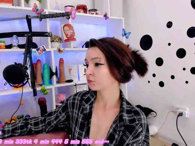 AsyaSweeet webcam