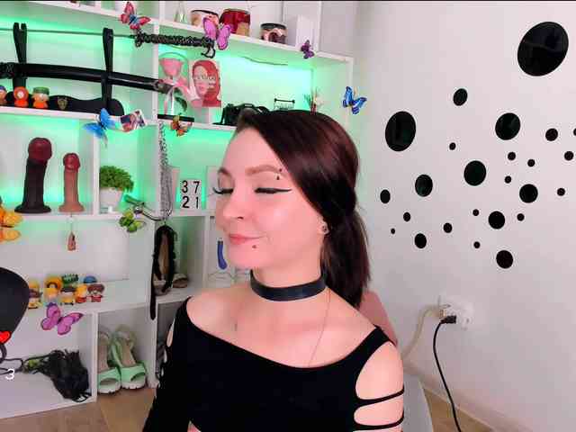 AsyaSweeet webcam