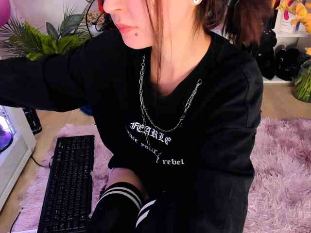 AsyaSweeet webcam