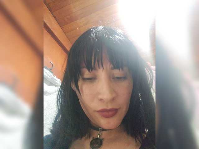 isisdiosa live cam on BongaCams