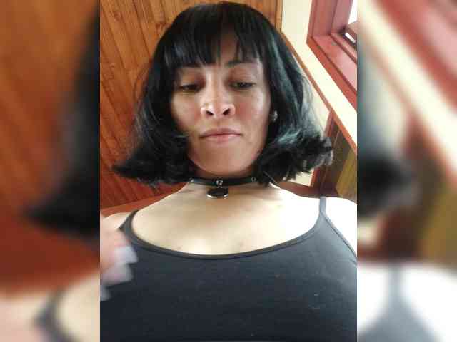 isis_diosa webcam