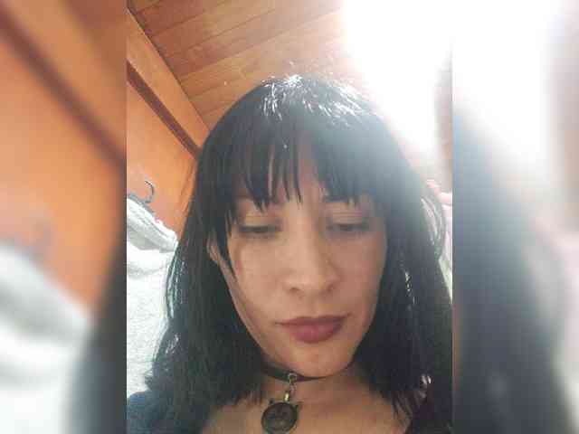 isis_diosa webcam