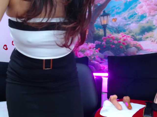 SashaMishot live cam on BongaCams