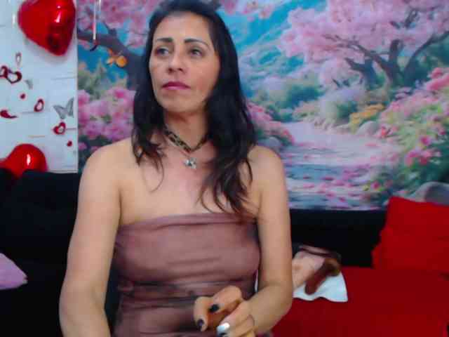 SashaMishot webcam