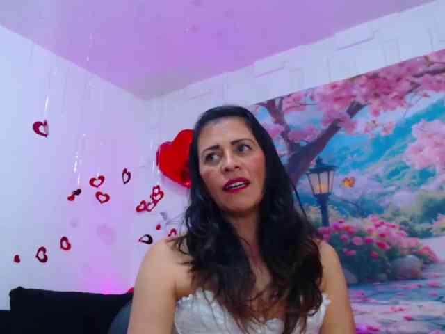 SashaMishot webcam