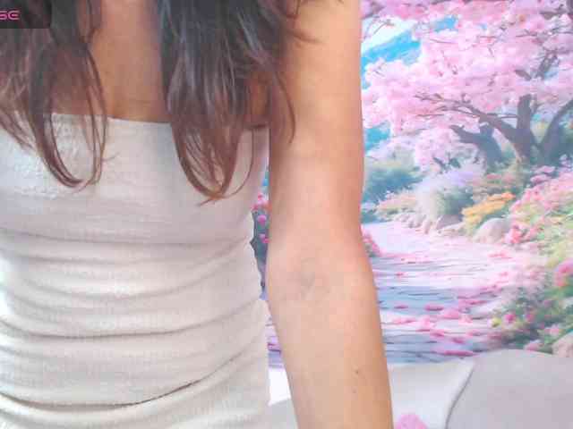 SashaMishot webcam