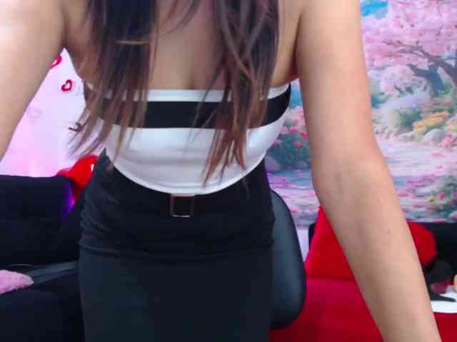 SashaMishot webcam