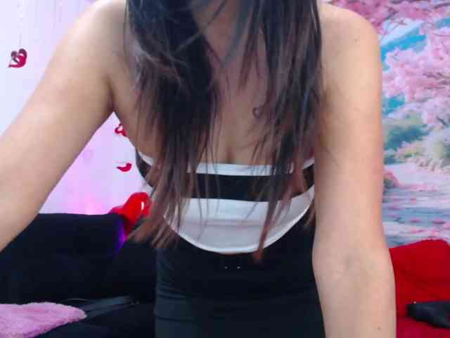 SashaMishot webcam