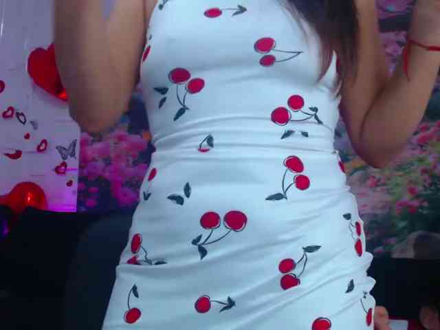 SashaMishot webcam