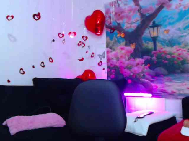 SashaMishot webcam