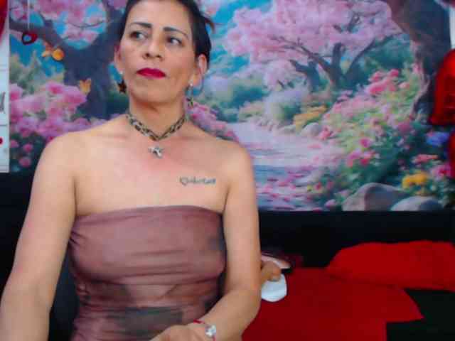 SashaMishot webcam