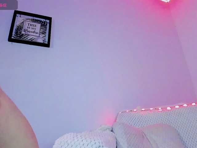 Buttycherry live cam on BongaCams