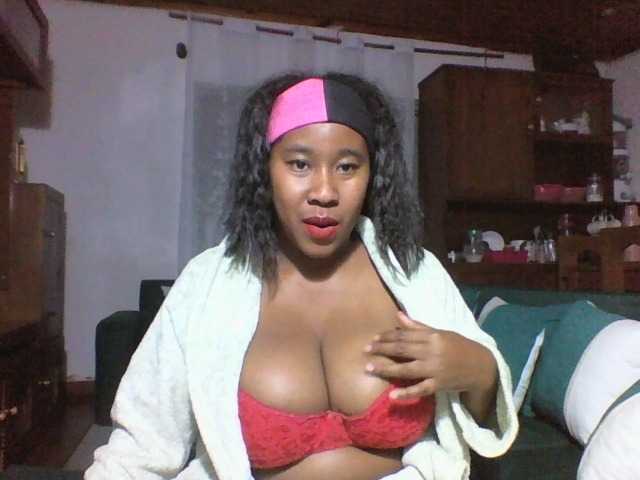 SexysTiphanie live cam on BongaCams