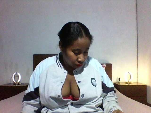 SexysTiphanie live cam on BongaCams