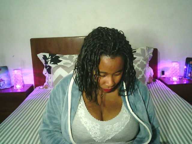 SexysTiphanie live cam on BongaCams