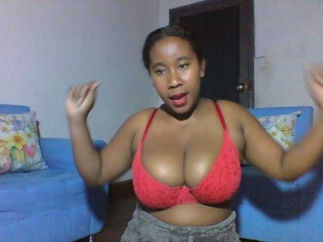 SexysTiphanie live cam on BongaCams