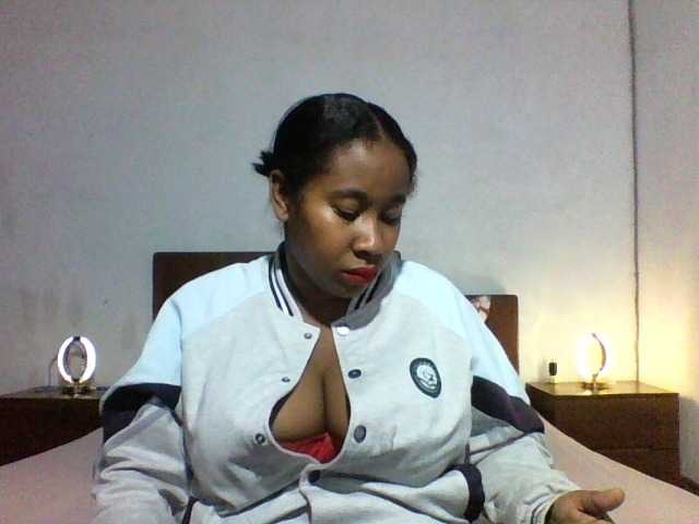 SexysTiphanie live cam on BongaCams