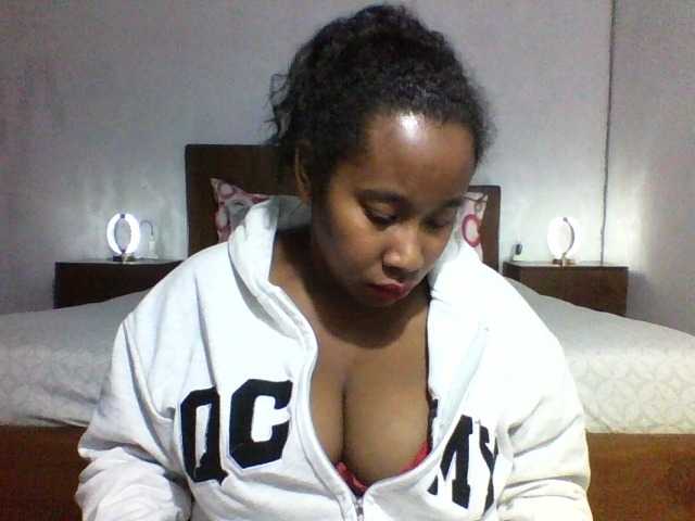 SexysTiphanie webcam bongacams model stream image