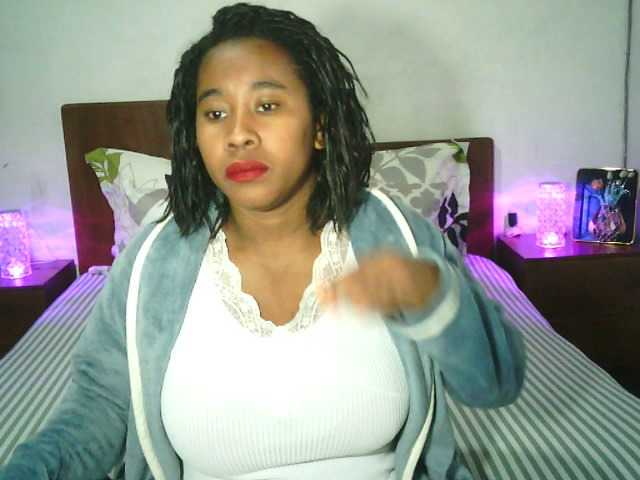 SexysTiphanie live cam on BongaCams