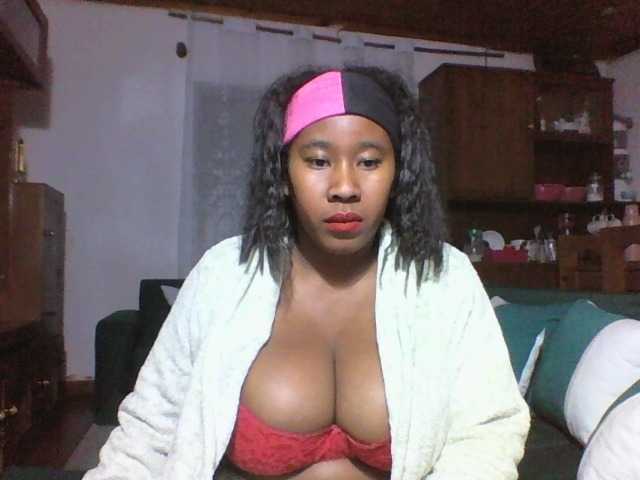 SexysTiphanie live cam on BongaCams