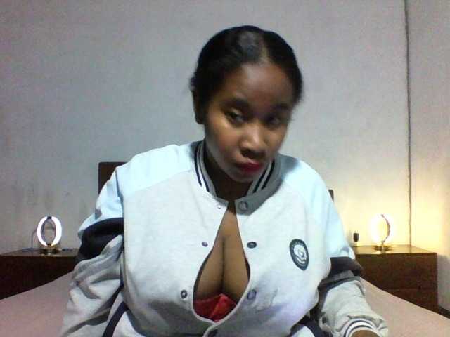 SexysTiphanie live cam on BongaCams