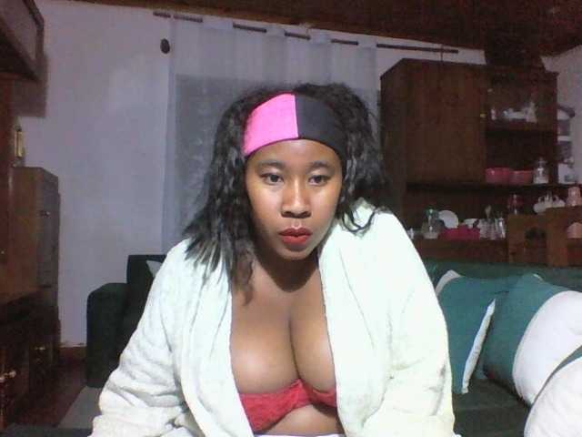 SexysTiphanie live cam on BongaCams