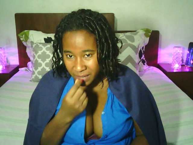 SexysTiphanie live cam on BongaCams