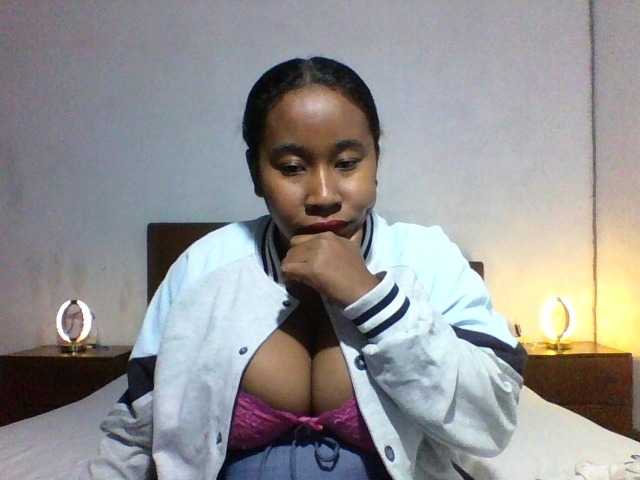 SexysTiphanie live cam on BongaCams