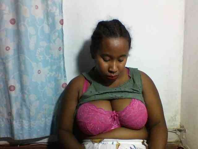 Model: SexysTiphanie
