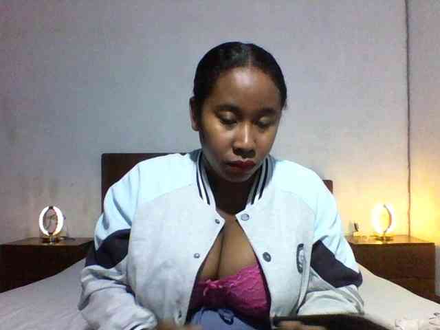 Modèle: SexysTiphanie