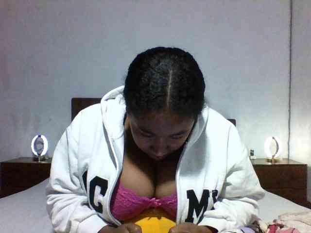 Model: SexysTiphanie