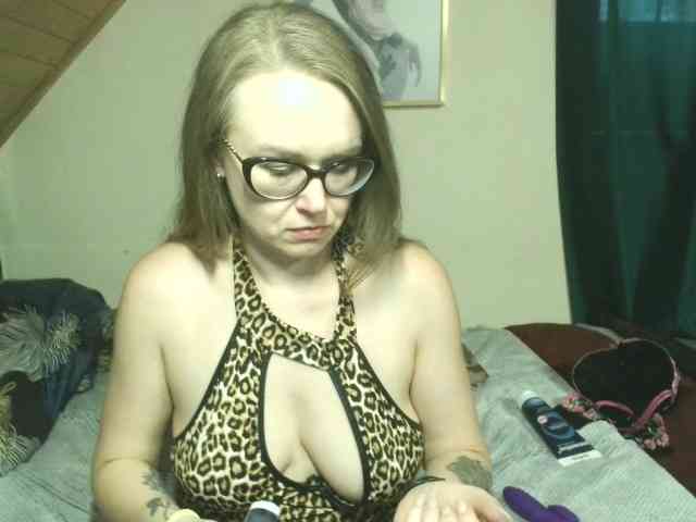 MilfBerthena MilfBerthena