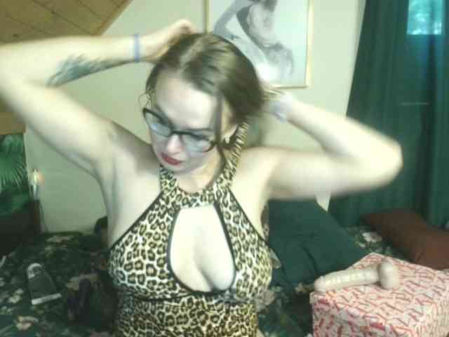 MilfBerthena webcam