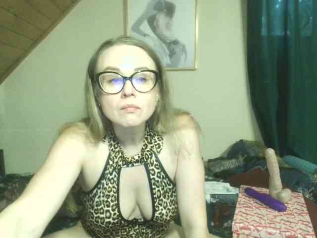 MilfBerthena webcam