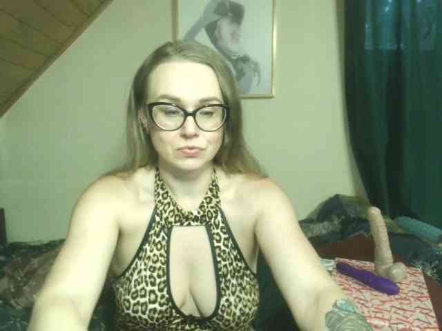 MilfBerthena webcam