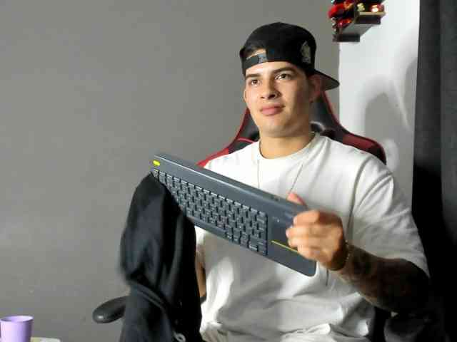 Jacob-fireexx Live Webcam on BongaCams