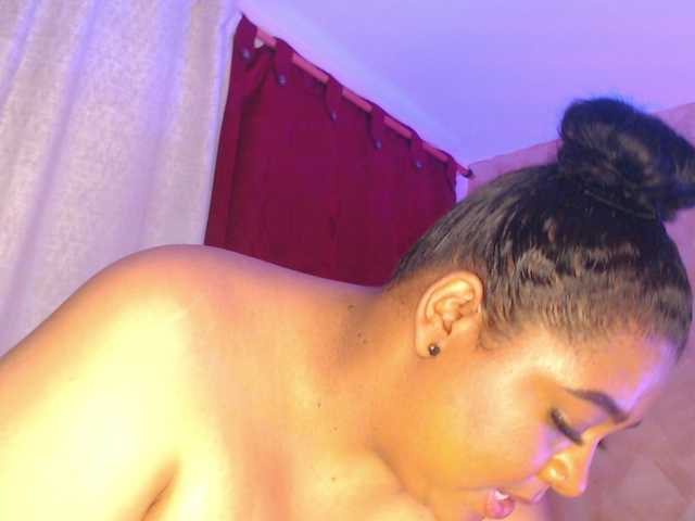 BiancaFollerach live cam on BongaCams
