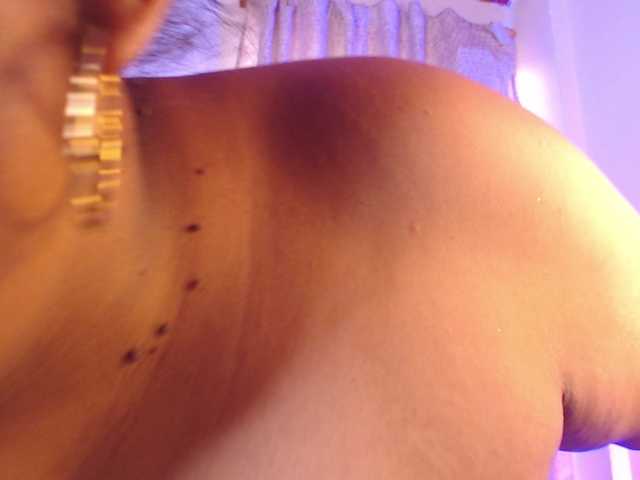 BiancaFollerach live cam on BongaCams