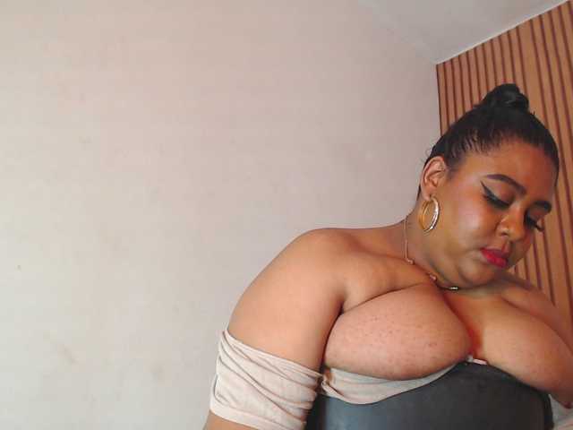 BiancaFollerach live cam on BongaCams
