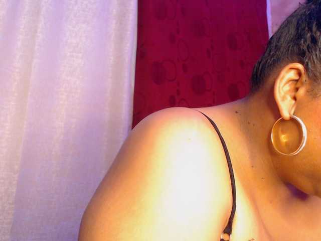 BiancaFollerach live cam on BongaCams