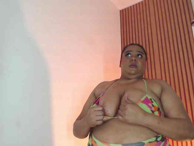 BiancaFollerach webcam