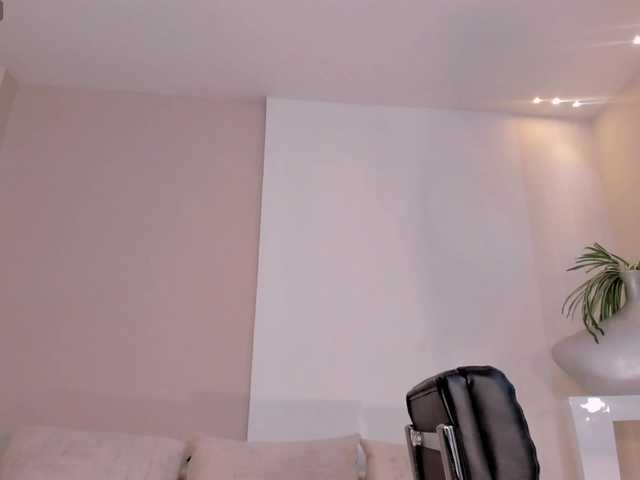 SunnyRiversX live webcam show