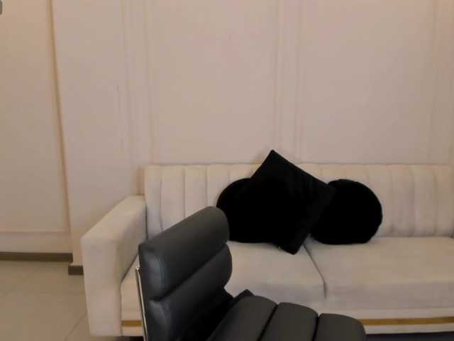 SunnyRiversX Live Cam on BongaCams