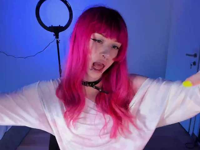 mnepohuyy live webcam show
