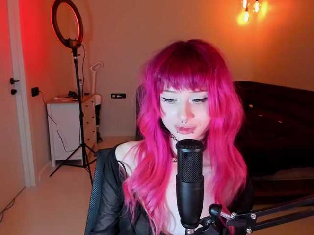 mnepohuyy live cam preview