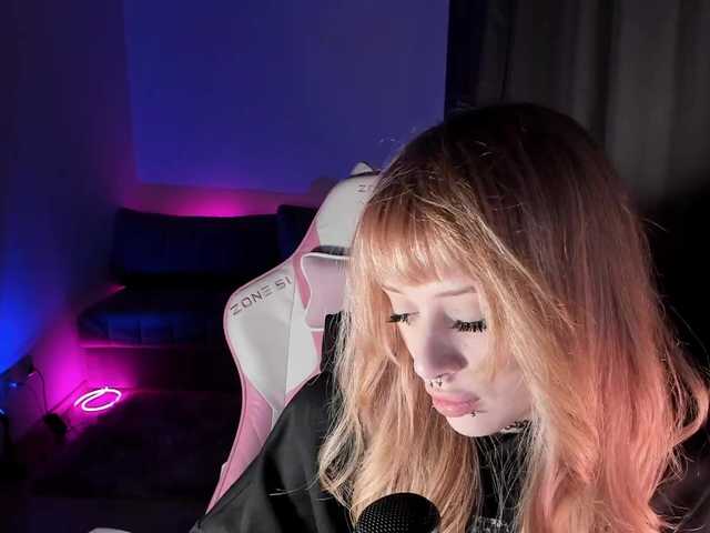 mnepohuyy's BongaCams profile