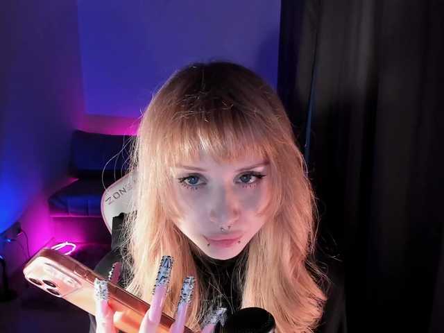 mnepohuyy's BongaCams profile