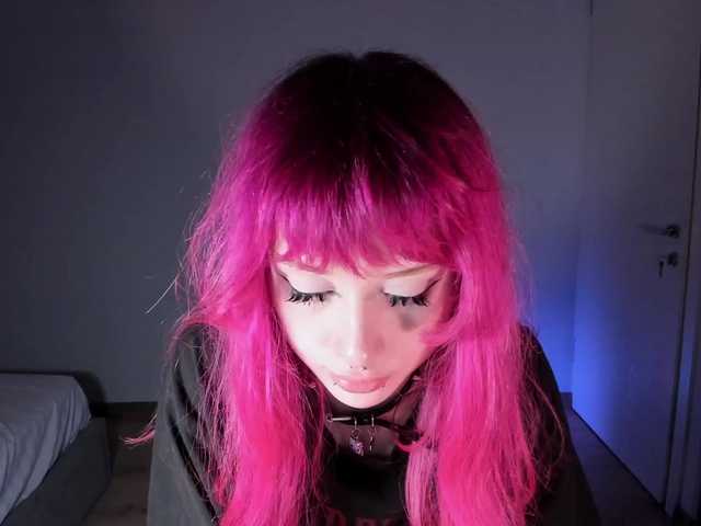 Live трансляция mnepohuyy - Runet.cam